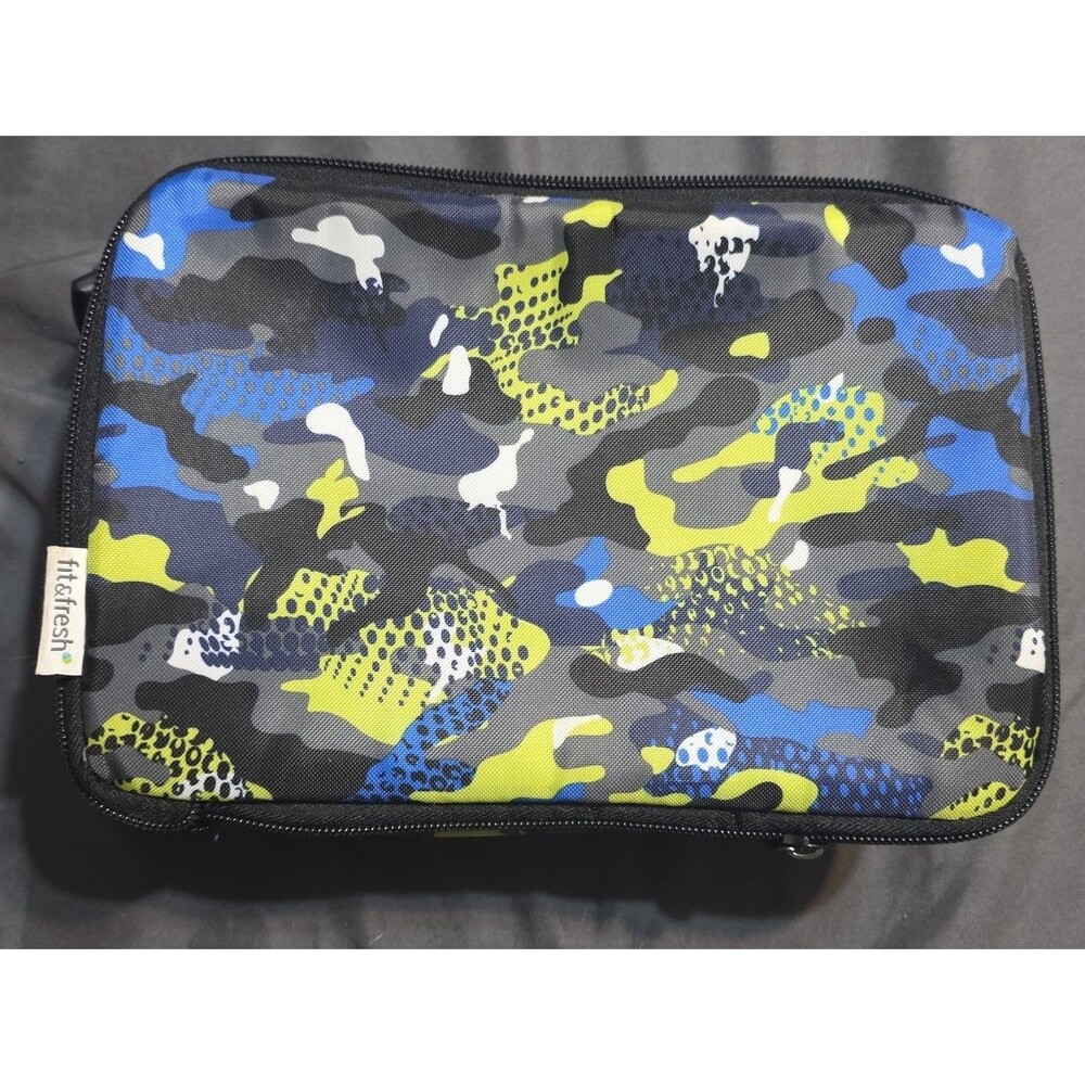 Fit and fresh camo lunchbox with sectioned Tupperware and lid!